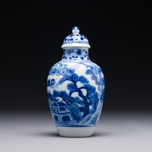 Vase couvert en porcelaine de Chine bleu et blanc à décor de pêcheurs dans un paysage fluvial, marque de jade, Kangxi — photo 2