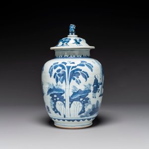Vase couvert en porcelaine de Chine en bleu et blanc à décor 'Jia Guan Jin Jue 加官晉爵', époque Transition — photo 2