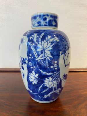 Vase couvert en porcelaine de Chine en bleu et blanc de type Hatcher, Shunzhi — photo 2