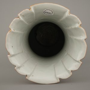 Vase cylindrique fin en porcelaine de Chine, Canton, 19e — photo 11