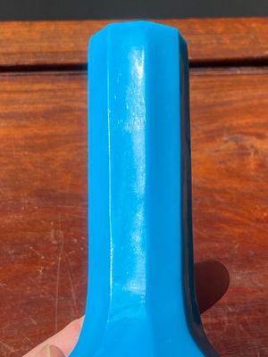 Vase de forme bouteille à facettes en verre de Pékin en bleu turquoise, Chine, marque et époque de Qianlong — photo 8