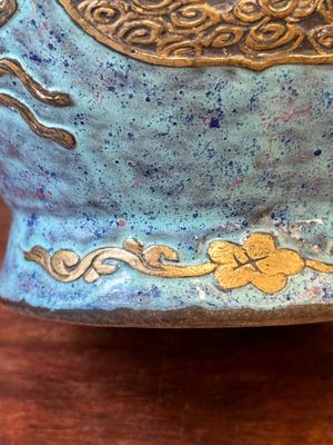 Vase de forme 'hu' en porcelaine de Chine aux émaux imitant le bronze et 'robin's egg', marque de Qianlong, 19ème — photo 11