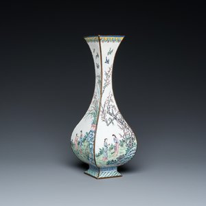 Vase de forme losange en émaux de Canton à décor des 'quatre saisons', Chine, marque et époque de Qianlong — photo 2