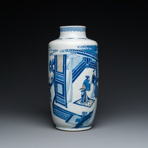 Vase de forme rouleau en porcelaine de Chine en bleu, blanc et rouge de cuivre à sujet narratif, Kangxi — photo 1