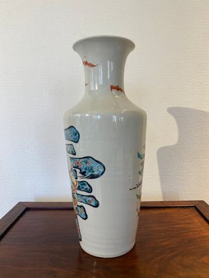 Vase de forme rouleau en porcelaine de Chine famille rose à décor de Shou Lao, Yongzheng — photo 2