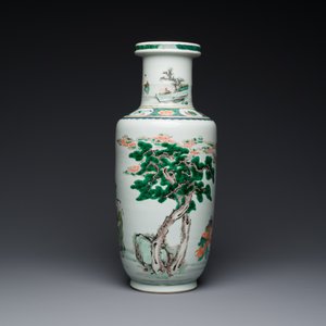 Vase de forme rouleau en porcelaine de Chine famille verte à décor des 'Huit immortels', Kangxi — photo 3