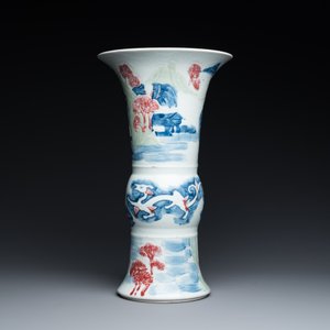Vase de forme 'yenyen' en porcelaine de Chine en bleu, blanc, céladon et rouge de cuivre, marque de Kangxi, Qing — photo 3