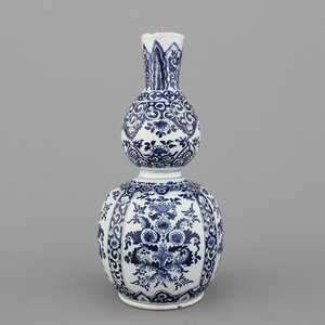 Vase double gourde en faïence de Delft, bleu et blanc, env. 1700 — photo 1