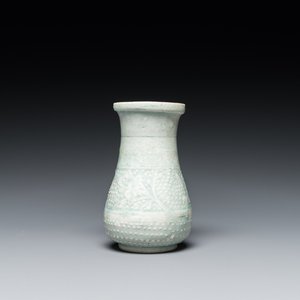 Vase en forme de 'poire' en porcelaine de Chine qingbai, Song/Jin — photo 1