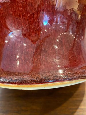 Vase en porcelaine de Chine à émail langyao sur socle en bois sculpté, 18/19ème — photo 8