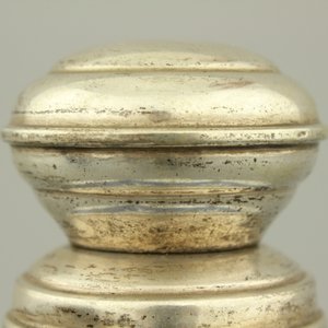 Vase en porcelaine de Chine, bleu et blanc, avec monture en argent, 20e — photo 9