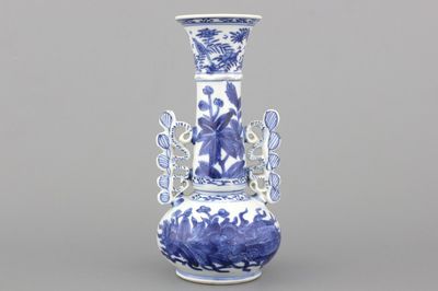 Vase en porcelaine de Chine, bleu et blanc, style verre de Venise, Kangxi