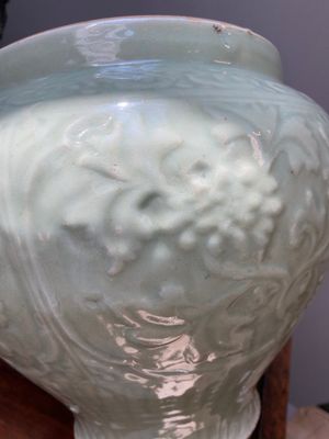 Vase en porcelaine de Chine céladon de Longquan à décor floral, Ming — photo 9