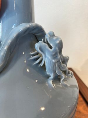 Vase en porcelaine de Chine en claire de lune monochrome, marque de Yongzheng, République — photo 5