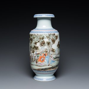 Vase en porcelaine de Chine famille rose à décor de musiciens, marque de Hongxian, République — photo 1