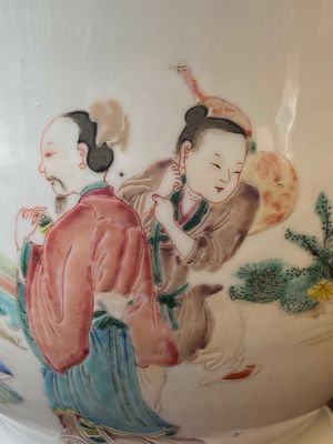 Vase en porcelaine de Chine famille rose à décor figuratif, marque de sceau ji 迹, Yongzheng — photo 6
