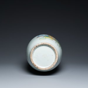 Vase en porcelaine de Chine famille rose à double décor aux sages, signé Cai Yun Xuan 彩雲軒, daté 1919 — photo 6