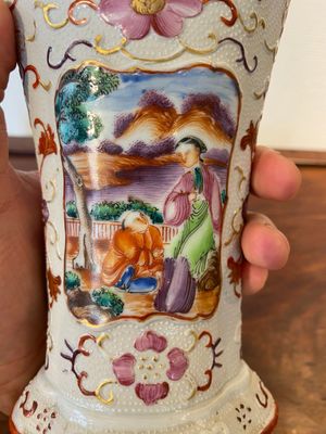 Vase en porcelaine de Chine famille rose à sujet mandarin, Qianlong — photo 8