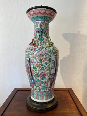 Vase en porcelaine de Chine famille rose aux anses en forme de phénix, 19ème — photo 2