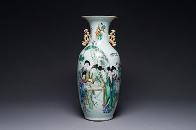 Vase en porcelaine de Chine famille rose, signé Yu Zhao 余钊, 19/20ème