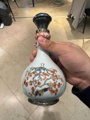 Vase en porcelaine de Chine famille verte à décor de qilin aux montures en argent, Kangxi — photo 2