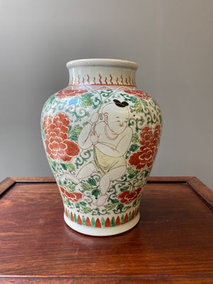 Vase en porcelaine de Chine famille verte à décor des 'Hehe Erxian', Kangxi — photo 3