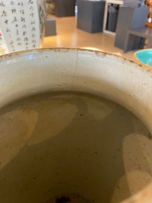 Vase en porcelaine de Chine wucai au couvercle en bois, époque Transition — photo 8