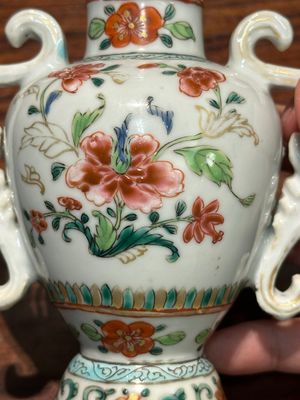 Vase exceptionel en porcelaine de Chine famille rose d'exportation, Qianlong — photo 7