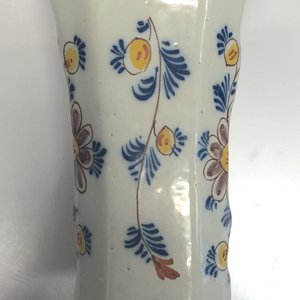 Vase orangiste rare en faïence de Delft, décor portrait royal, 18e — photo 2