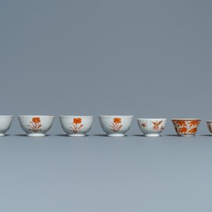 Veertien Chinese ijzerrode en vergulde koppen en negen schotels, Kangxi/Qianlong — foto 12