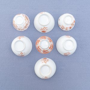 Veertien Chinese ijzerrode en vergulde koppen en negen schotels, Kangxi/Qianlong — foto 18