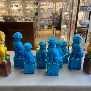 Veertien Chinese monochrome turquoise en famille verte modellen van boeddhistische leeuwen, 19/20e eeuw — foto 15