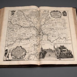 Verheerlykt Vlaandre, Flandria Illustrata, an illustrated chronicle of Flanders in three tomes and two volumes, Flanders, dated 1735 — photo 14
