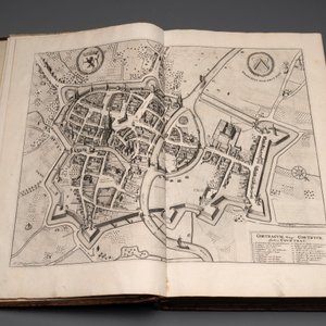 Verheerlykt Vlaandre, Flandria Illustrata, an illustrated chronicle of Flanders in three tomes and two volumes, Flanders, dated 1735 — photo 19