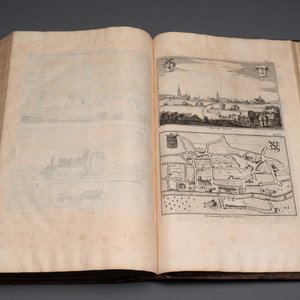 Verheerlykt Vlaandre, Flandria Illustrata, an illustrated chronicle of Flanders in three tomes and two volumes, Flanders, dated 1735 — photo 25