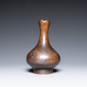 Verseuse à vin de type 'hu' en bronze, Zhou de l'est/Han — photo 2