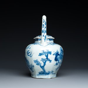 Verseuse à vin en porcelaine de Chine en bleu et blanc à décor de qilins, époque Transition — photo 3