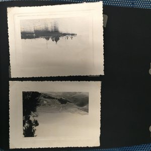 Verzameling Afrikaanse Pende figuren, armbanden, wapens en een fotoalbum, 19e-20e eeuw — foto 24