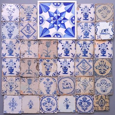 Verzameling van 36 blauw en witte Delftse tegels, 17e-18e eeuw