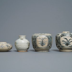 Vier blauw-witte Annamese vazen en een schotel, Vietnam, 14/16e eeuw — foto 3
