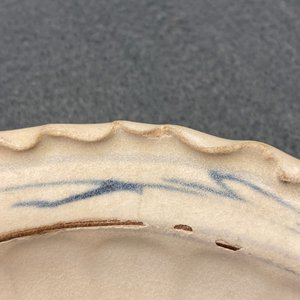 Vier blauw-witte Annamese vazen en een schotel, Vietnam, 14/16e eeuw — foto 8