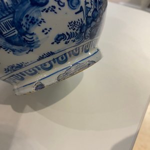 Vier blauw-witte Delftse vazen, 17/18e eeuw — foto 14