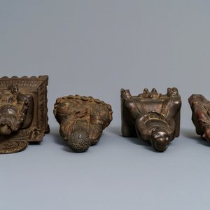 Vier bronzen figuren van Boeddha in diverse poses, China, Japan en Korea, 18/19e eeuw — foto 6