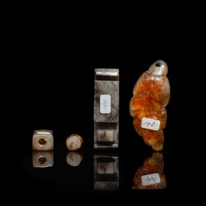 Vier Chinese archaïsche snijwerken in jade, 19/20e eeuw — foto 7