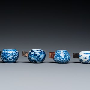 Vier Chinese blauw-witte en koperrode vogelvoederbakjes, 19e eeuw — foto 2