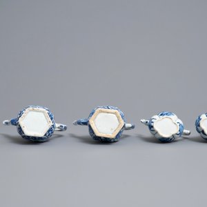 Vier Chinese blauw-witte kannen, Kangxi — foto 7
