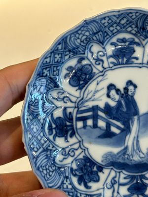 Vier Chinese blauw-witte koppen en schotels en een Imari-stijl scheerkom, Kangxi Qianlong — foto 12