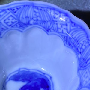 Vier Chinese blauw-witte koppen en schotels, Kangxi — foto 22