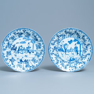 Vier Chinese blauw-witte schotels met dames in een landschap, Kangxi/Yongzheng — foto 4