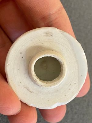 Vier Chinese blauw-witte vaasjes, Kangxi en later — foto 16